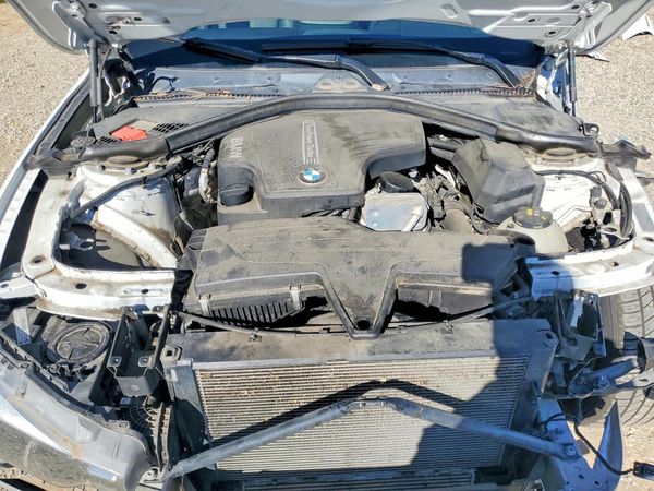 2015 BMW 320 320i