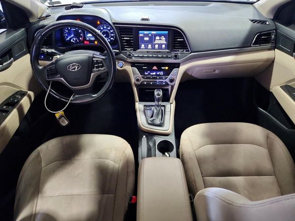 2017 HYUNDAI ELANTRA