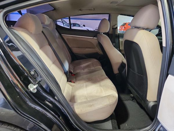 2017 HYUNDAI ELANTRA