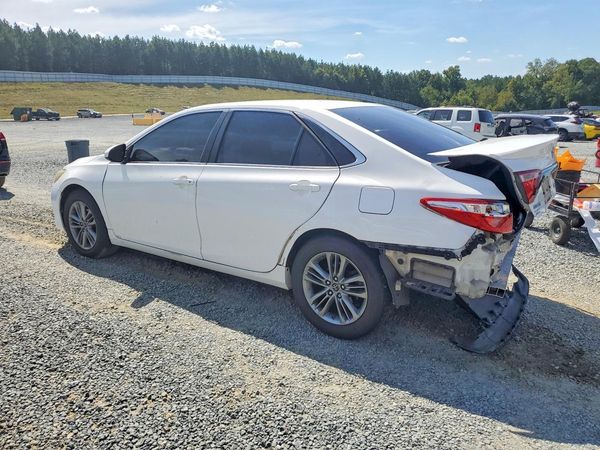 2015 TOYOTA CAMRY