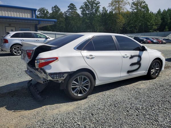 2015 TOYOTA CAMRY