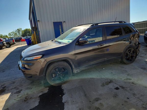 2016 JEEP CHEROKEE — DSFA — Front 3/4