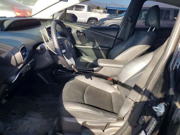 2017 TOYOTA PRIUS