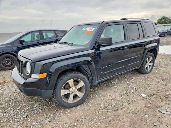 2016 JEEP PATRIOT Latitude — Front 3/4