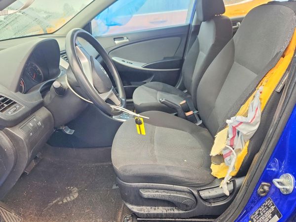 2014 HYUNDAI ACCENT 5DR GS / 4DR GLS — DENT