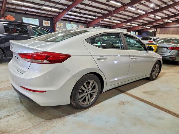 2018 HYUNDAI ELANTRA