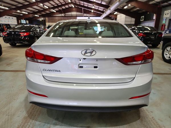 2018 HYUNDAI ELANTRA