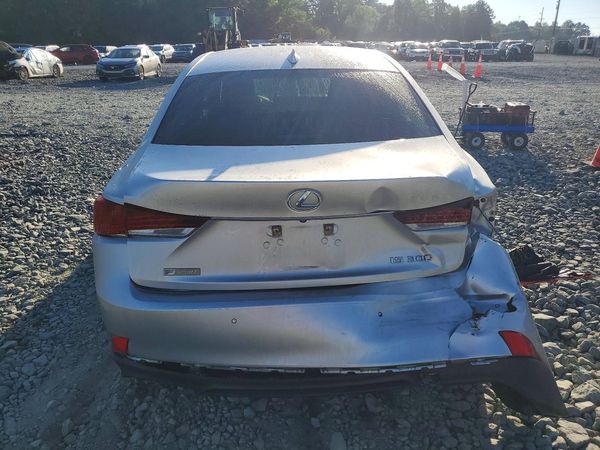 2019 LEXUS IS