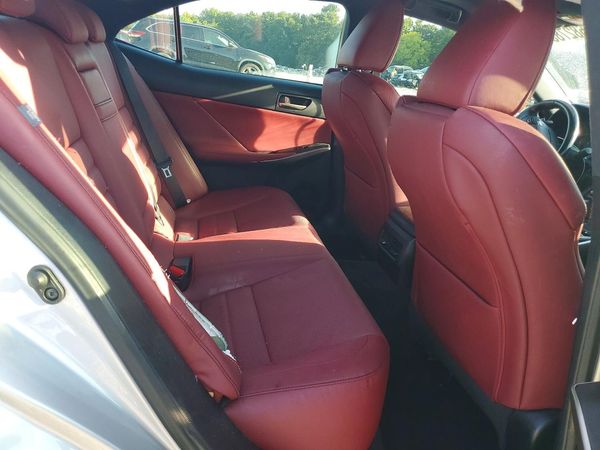 2019 LEXUS IS