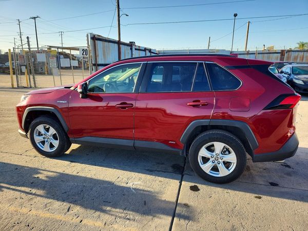 2021 TOYOTA RAV4 LE HV