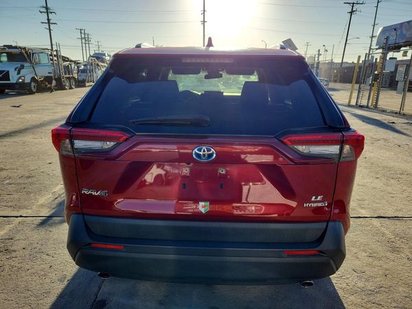 2021 TOYOTA RAV4 LE HV