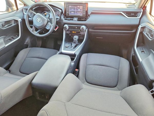 2021 TOYOTA RAV4 LE HV