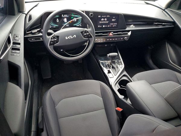 2024 KIA NIRO