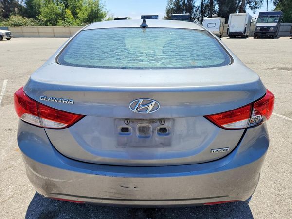 2012 HYUNDAI ELANTRA