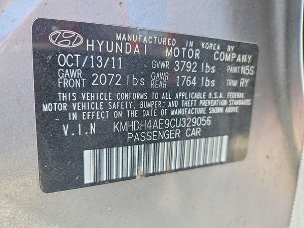 2012 HYUNDAI ELANTRA