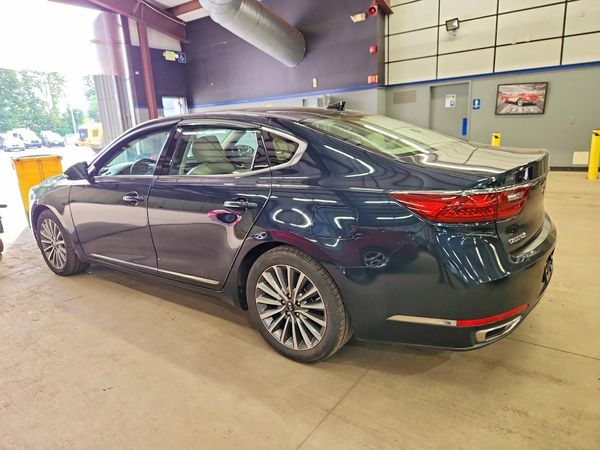 2017 KIA CADENZA