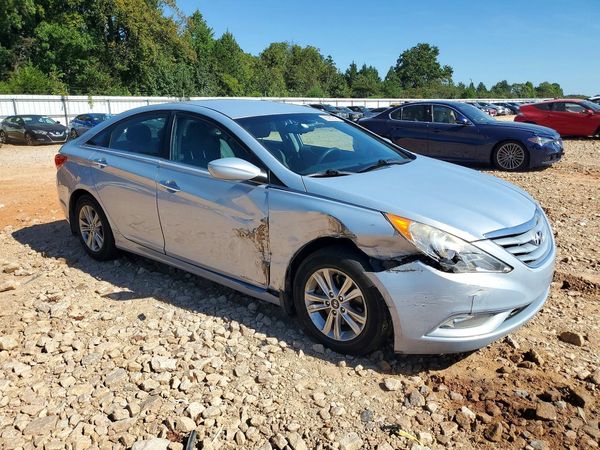 2013 HYUNDAI SONATA GLS/ GLS Popular