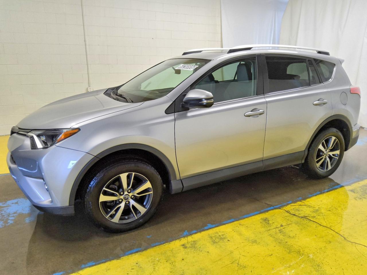 2016 TOYOTA RAV4 XLE (M Grade)