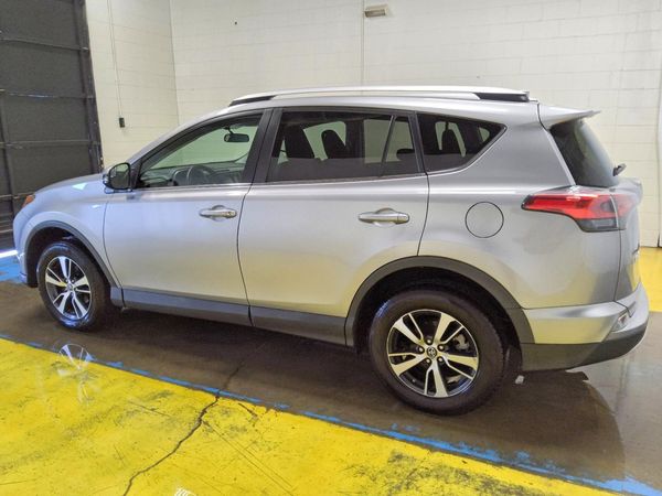 2016 TOYOTA RAV4 XLE (M Grade)