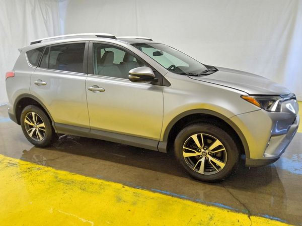 2016 TOYOTA RAV4 XLE (M Grade)