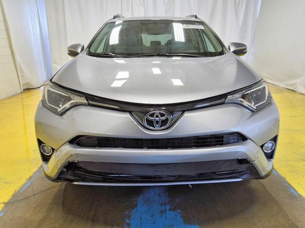 2016 TOYOTA RAV4 XLE (M Grade)