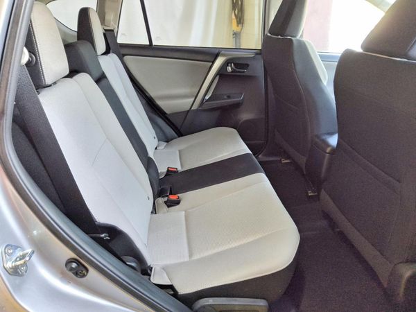 2016 TOYOTA RAV4 XLE (M Grade)