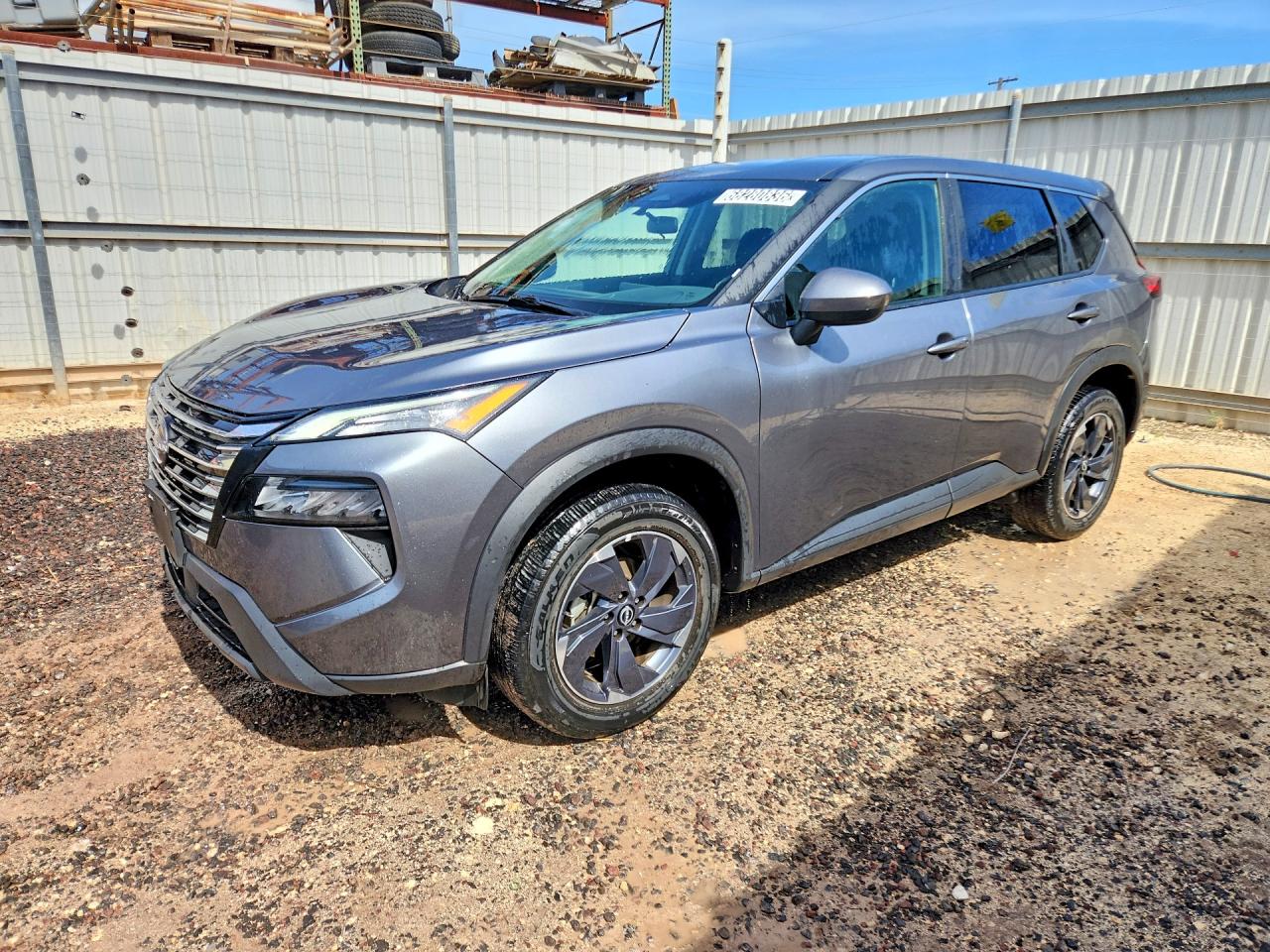 2025 NISSAN ROGUE SV — Front 3/4