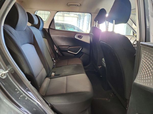 2023 KIA SOUL LX, S