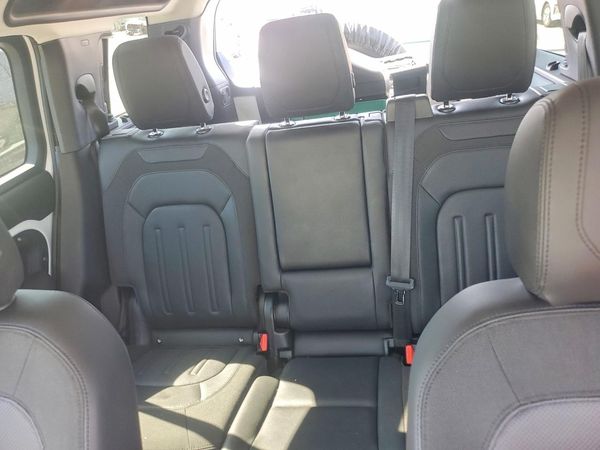 2021 LAND ROVER DEFENDER 110 SE