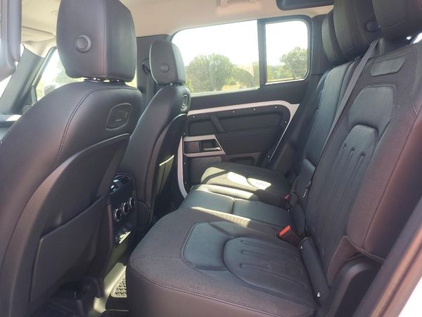 2021 LAND ROVER DEFENDER 110 SE