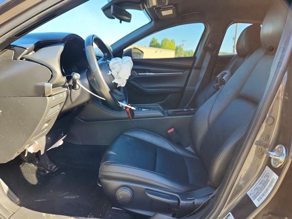 2021 MAZDA 3 — DENT