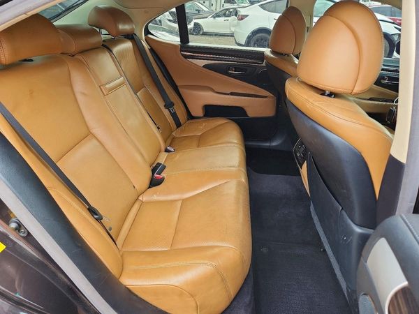2014 LEXUS LS 460