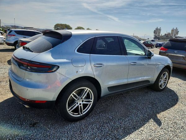 2020 PORSCHE MACAN