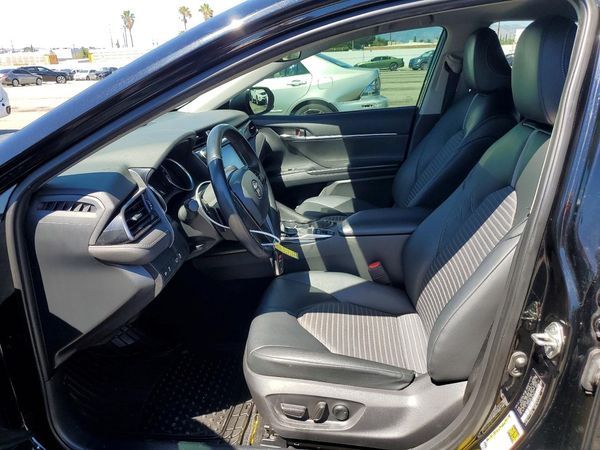 2020 TOYOTA CAMRY SE Hybrid