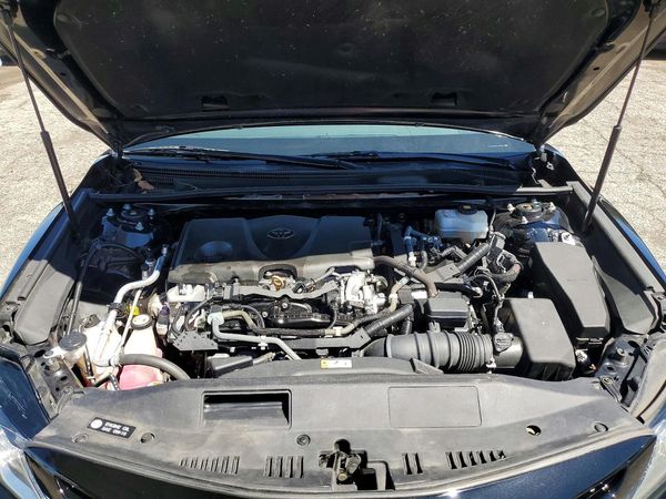2020 TOYOTA CAMRY SE Hybrid