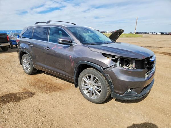 2014 TOYOTA HIGHLANDER Base/Hybrid — Passenger 3/4