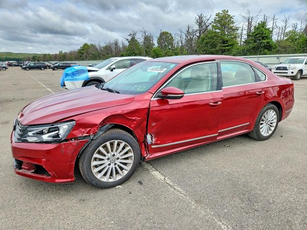 2017 VOLKSWAGEN PASSAT — DSFA — Front 3/4
