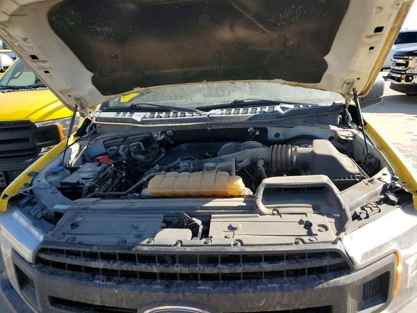 2018 FORD F150 — Engine bay