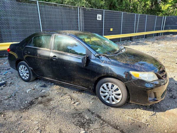 2012 TOYOTA COROLLA