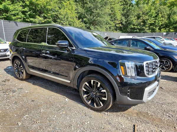 2024 KIA TELLURIDE — Passenger 3/4