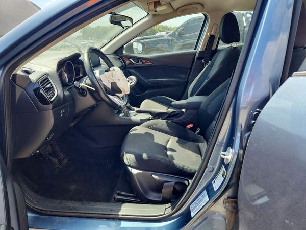 2014 MAZDA 3