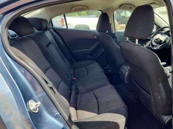 2014 MAZDA 3