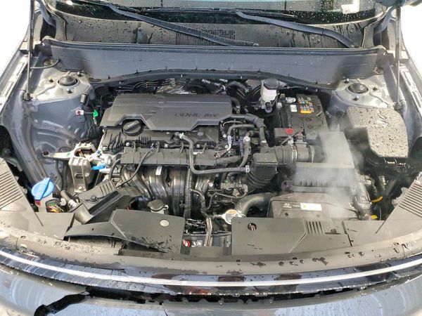 2026 HYUNDAI KONA SE — Engine bay