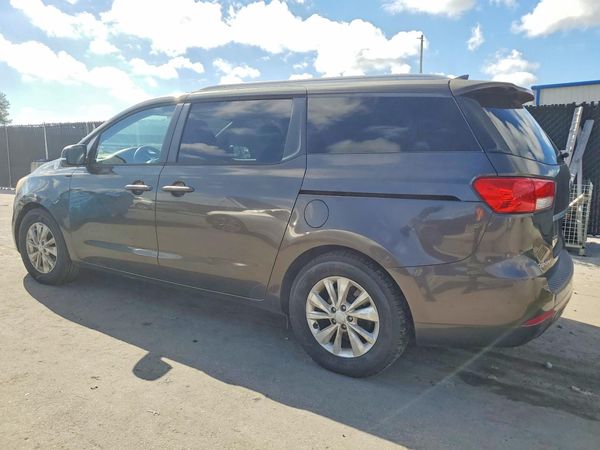 2015 KIA SEDONA