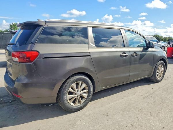 2015 KIA SEDONA