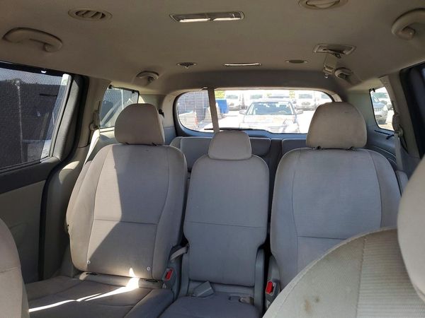 2015 KIA SEDONA