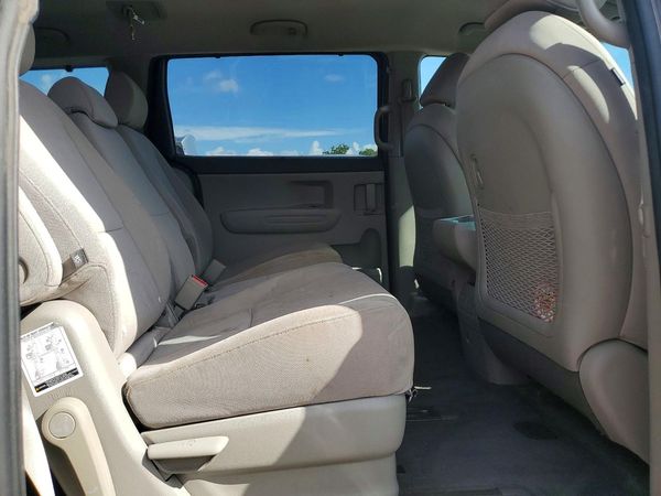 2015 KIA SEDONA