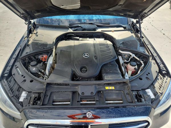 2022 MERCEDES-BENZ S-CLASS S500 4MATIC — Engine bay