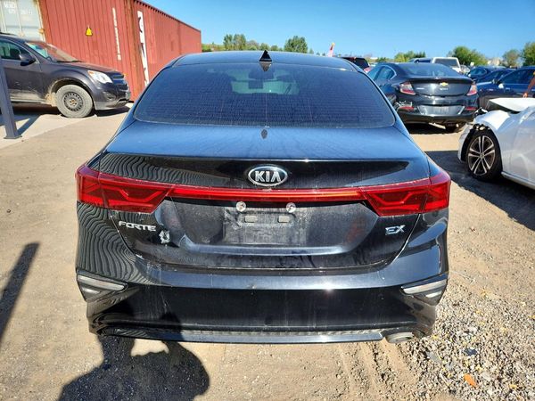 2021 KIA FORTE EX