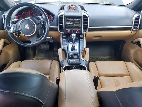 2014 PORSCHE CAYENNE — CKPT